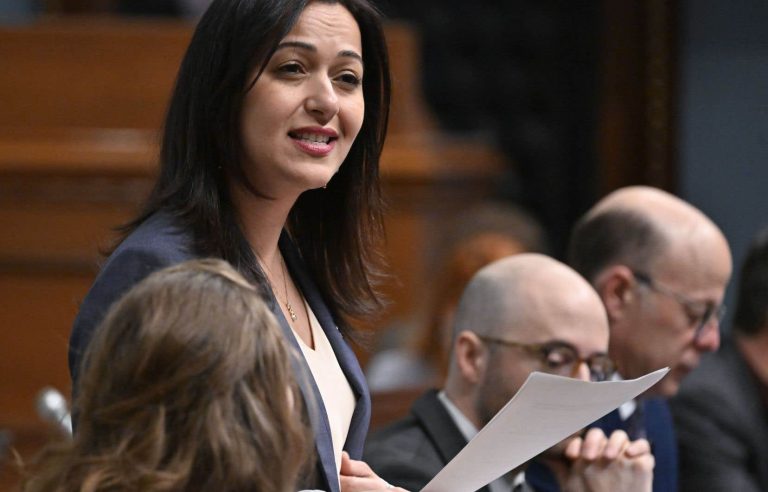 Like her rival Christine Labrie, Ruba Ghazal is ready to govern Quebec