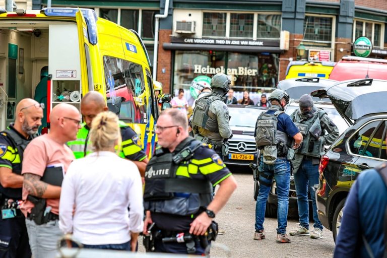 Netherlands |  Three dead in shooting in Rotterdam