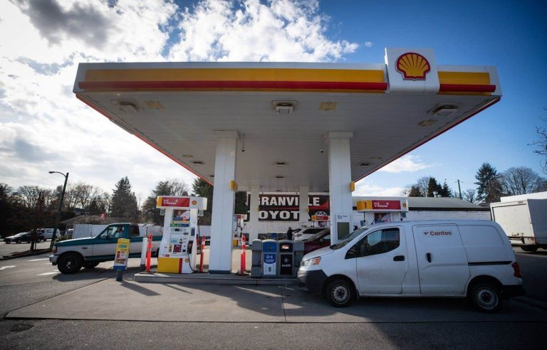 Oil companies cannot decarbonize faster than the economy, says Shell Canada