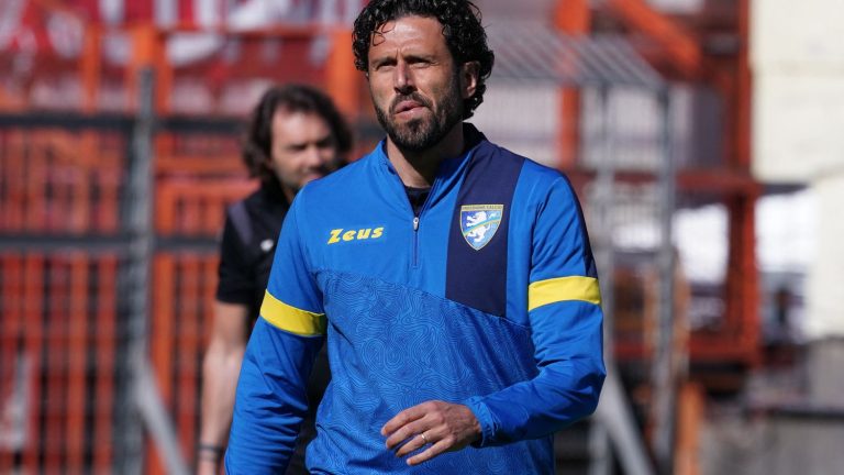 Olympique Lyonnais formalizes the arrival of Fabio Grosso as new coach