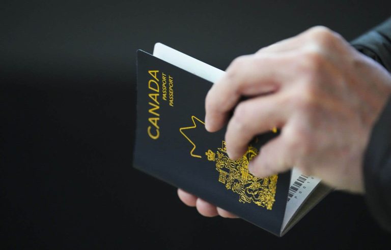 Ottawa communicated an incorrect figure on the cost of the visual overhaul of the passport