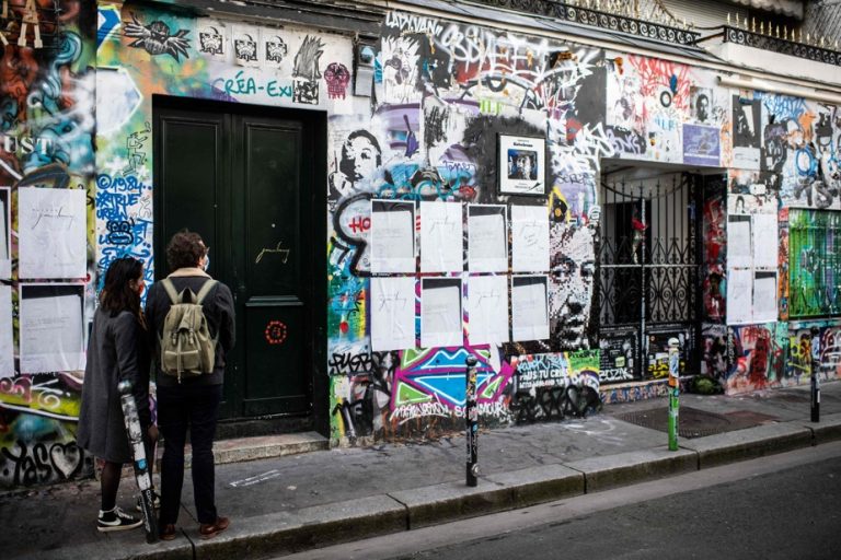 Paris |  5 bis rue de Verneuil, place of contemplation for Gainsbourg admirers