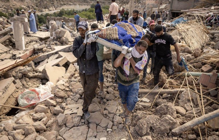 Paris tries to quell the emerging controversy over aid to Morocco after the earthquake