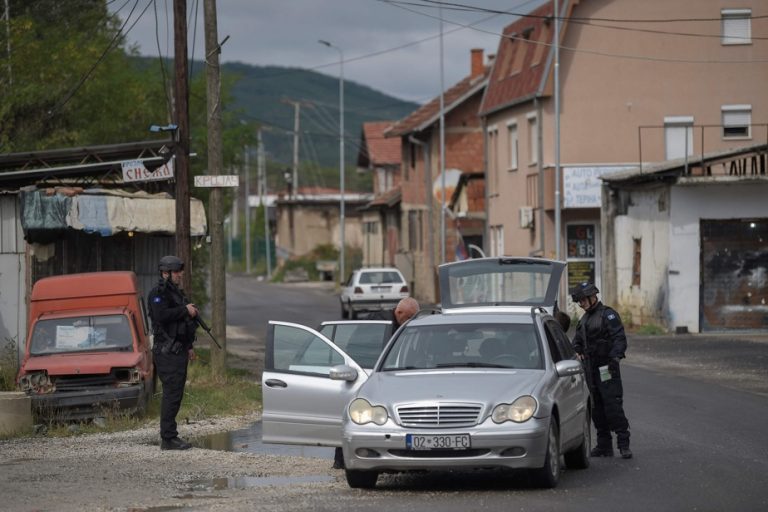 Police officer killed in Kosovo |  The search for suspects continues, an arsenal discovered