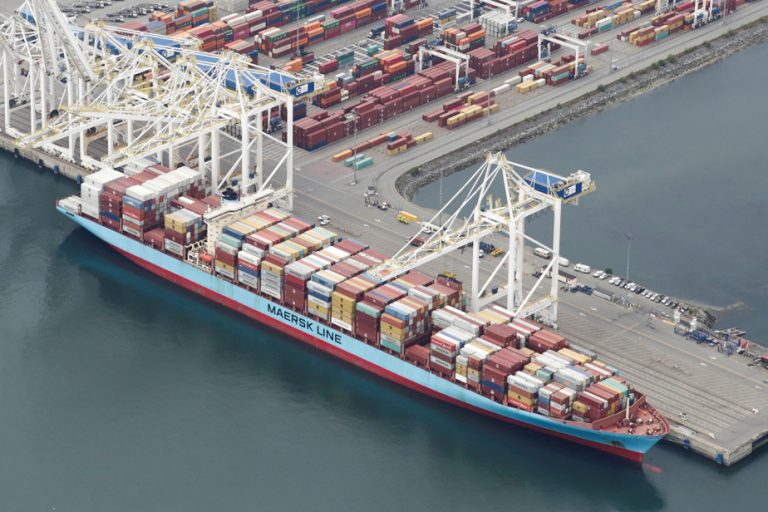 Port of Vancouver |  Container shipments down 14%