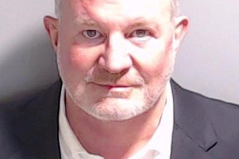 Post-election conspiracy in Georgia |  First Trump co-defendant pleads guilty