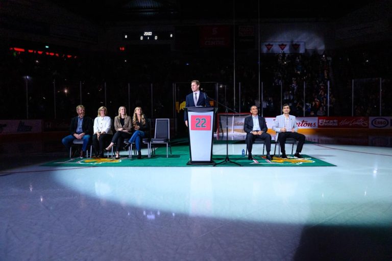 QMJHL |  Nathan MacKinnon’s jersey retired by the Mooseheads in Halifax