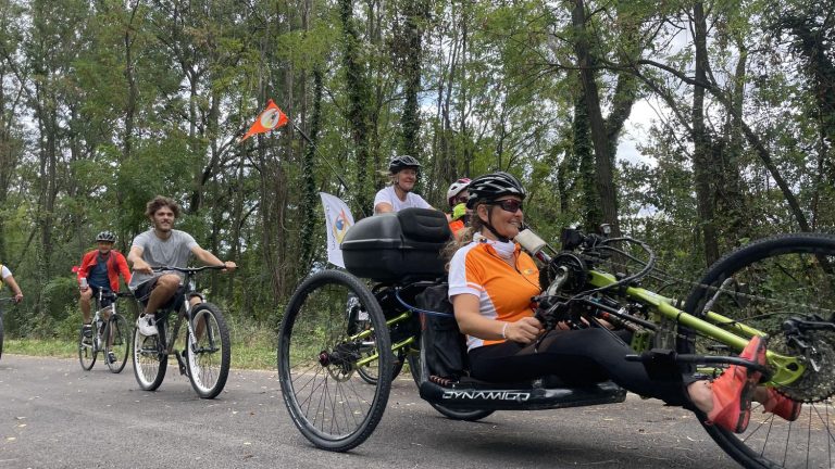 REPORTING.  A 1,000 kilometer disabled-disabled raid by bike to change the way we look at difference, the challenge of the DynamiGo association