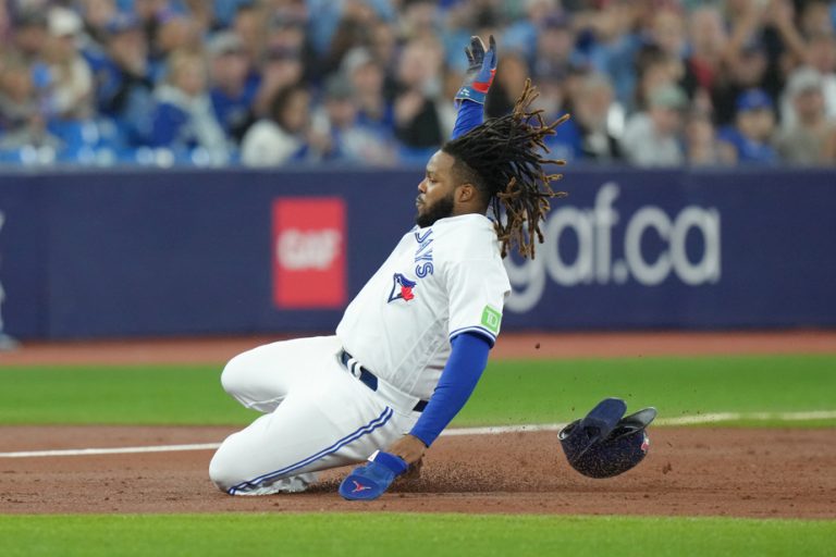 The Blue Jays win against the Rays and move closer to the playoffs