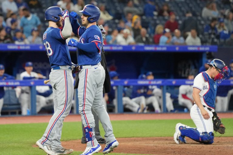 The Rangers still make life difficult for the Blue Jays