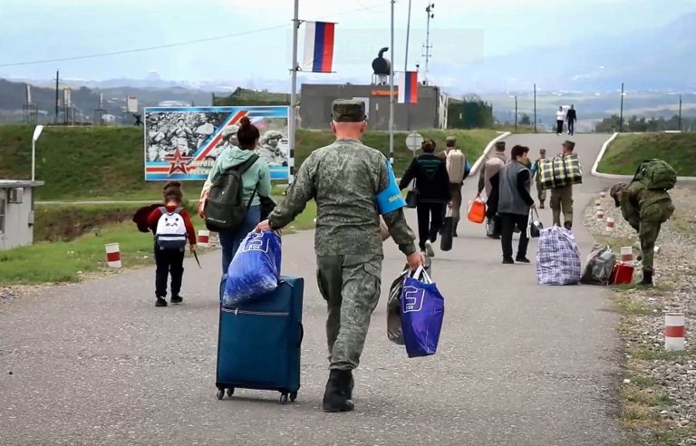 The population “goes underground” in Nagorno-Karabakh, despite the ceasefire in force