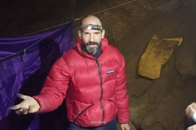 Türkiye |  American caver rescued after nine days in a chasm