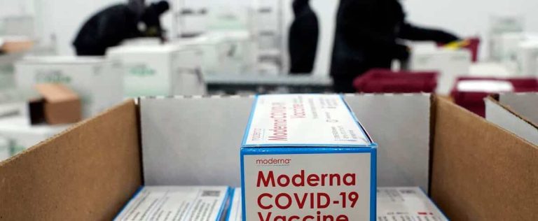 Updated Moderna vaccine approved by Health Canada