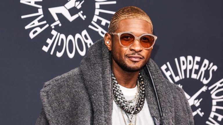 Usher (Yeah!, My Boo, OMG…) chosen, to everyone’s surprise, for the famous halftime show of the Superbowl!