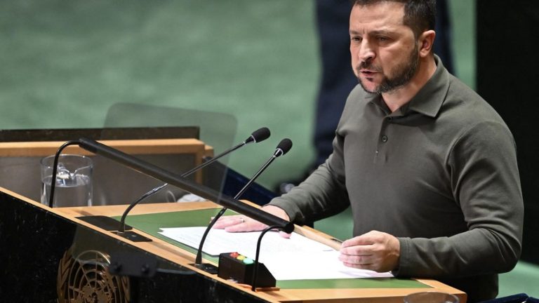 Volodymyr Zelensky accuses Russia of carrying out “genocide” by deporting Ukrainian children