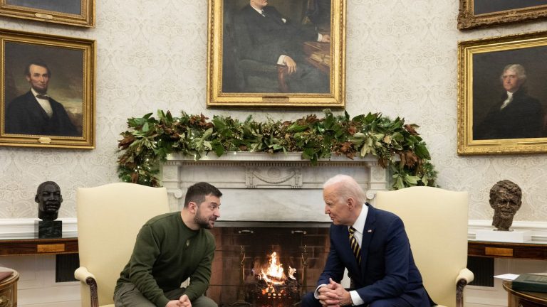 Volodymyr Zelensky will meet Joe Biden on September 21 at the White House