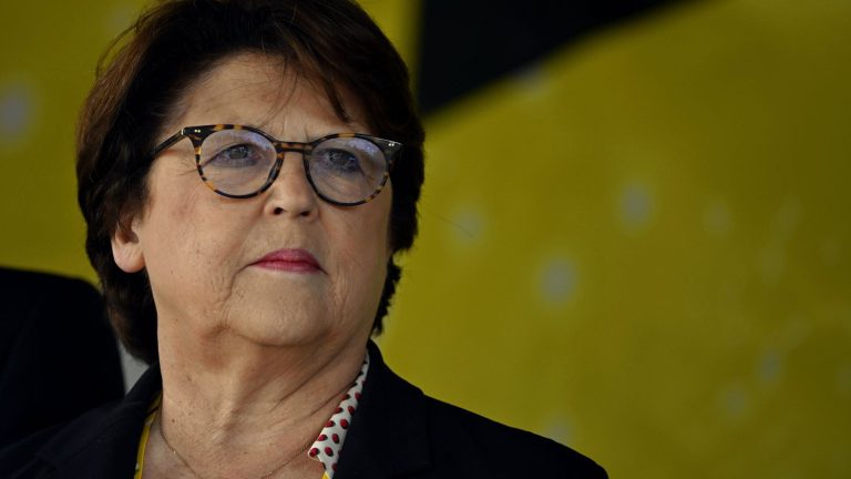 a preliminary investigation for corruption targets Mayor Martine Aubry