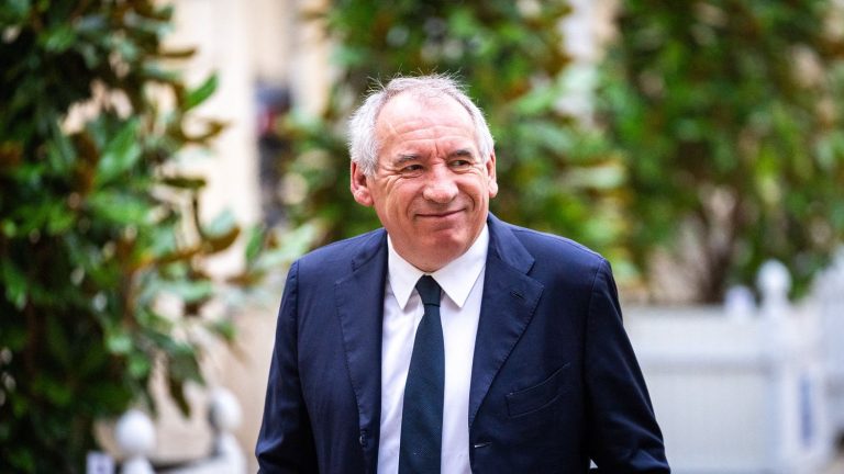 ally of the executive, François Bayrou advocates “completely changing the method” of government