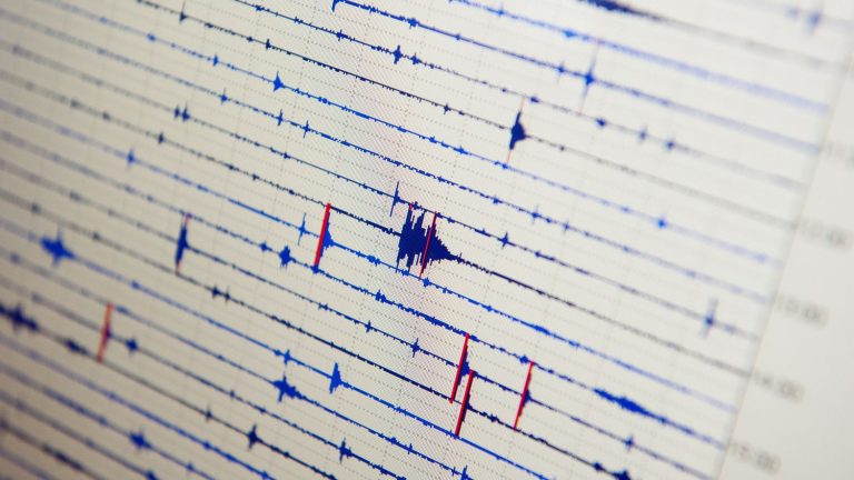 can technology help predict or prevent earthquakes?