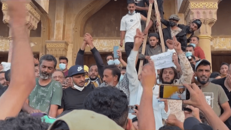 in Derba, the population shouts their anger against the authorities