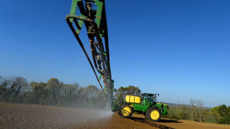 individuals and associations launch an “appeal from La Rochelle” for a real agricultural transition