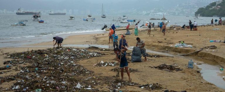 A new force 4 hurricane threatens Acapulco on the west coast of Mexico