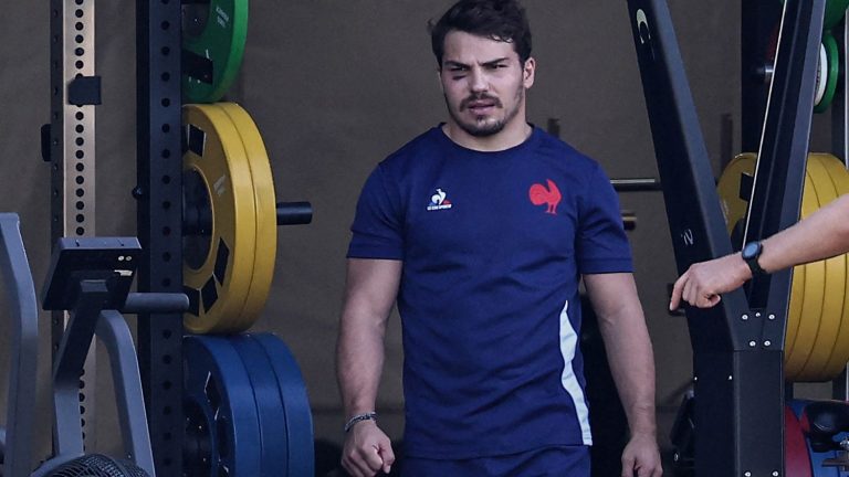 Antoine Dupont will know on Monday if he can return to rugby and hope for a return to the French XV