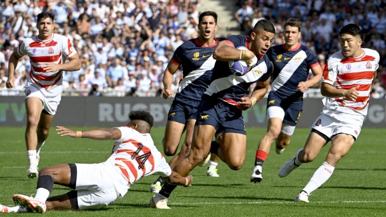 Argentina wins against Japan and joins Wales in the quarter-finals