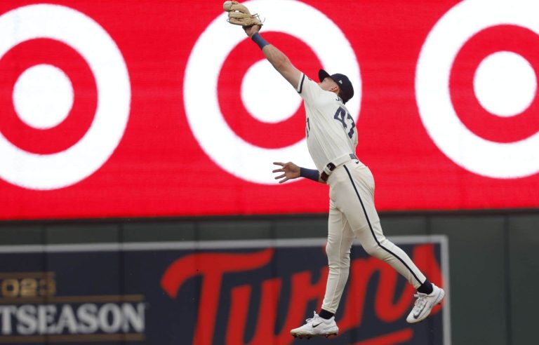 Blue Jays lose series opener to Twins