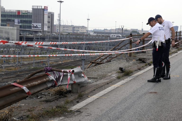 Bus crash in Venice |  The bridge was dilapidated and needed to be renovated, according to media reports