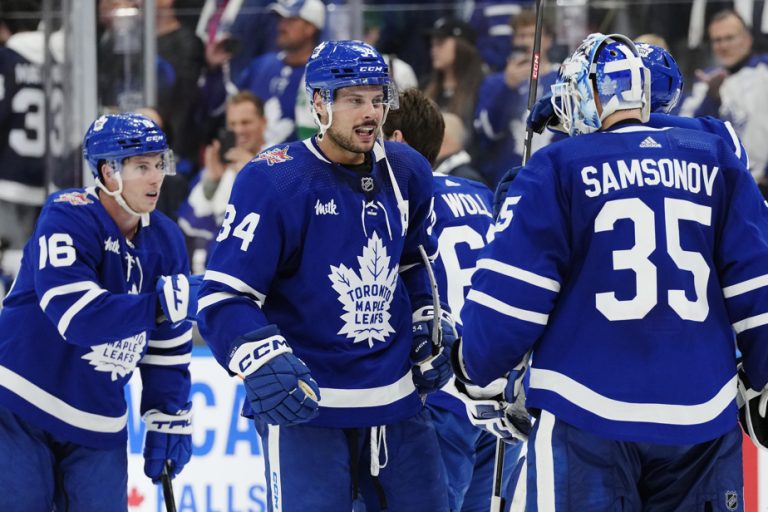 Canadian 5 — Maple Leafs 6 (TDB) |  The Leafs beat the Canadian at the end of a thrilling match