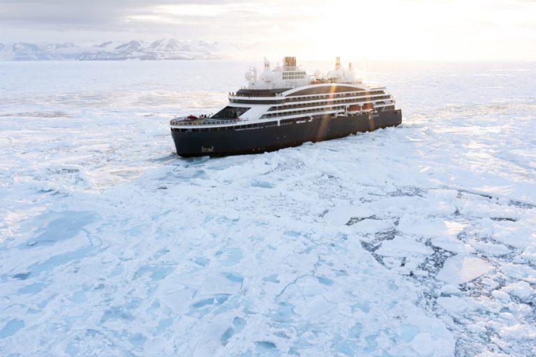 Cruises |  A first winter cruise in Quebec