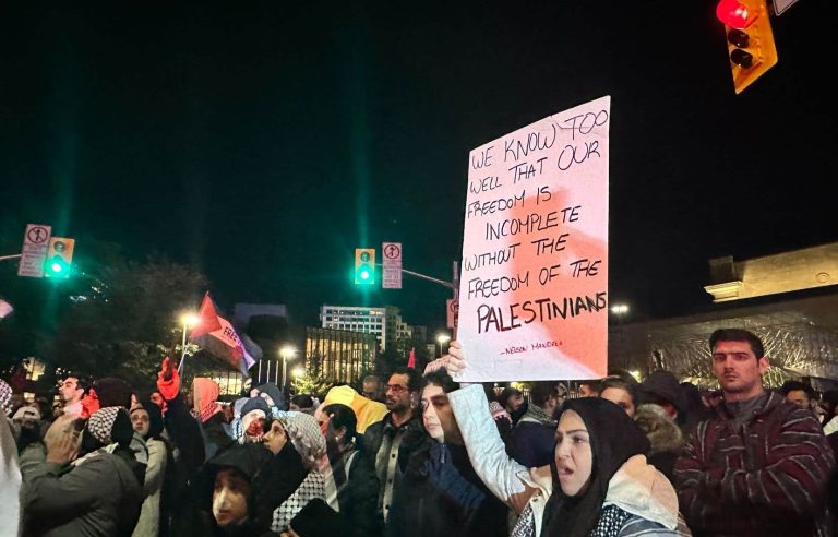 Demonstration on the sidelines of a gathering of the Jewish community in Ottawa