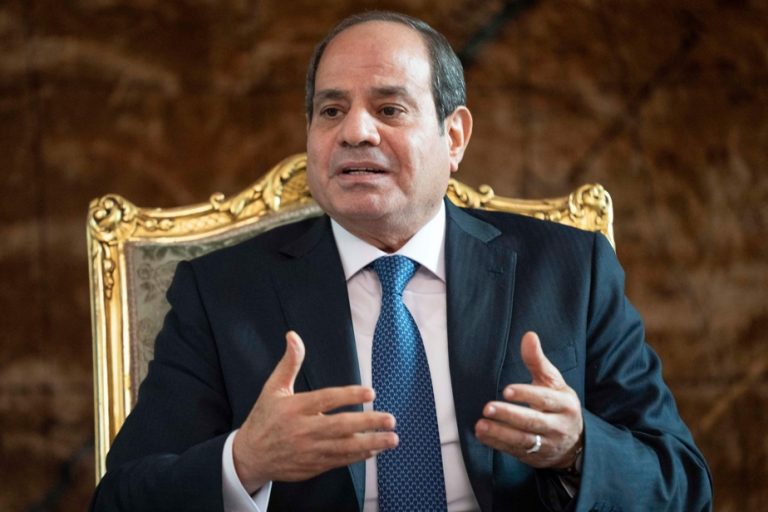 Egypt opposes movement of Palestinians to Sinai and Jordan