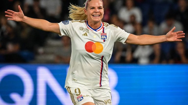 Eugénie Le Sommer gives victory to Lyon in a lively Classic against PSG