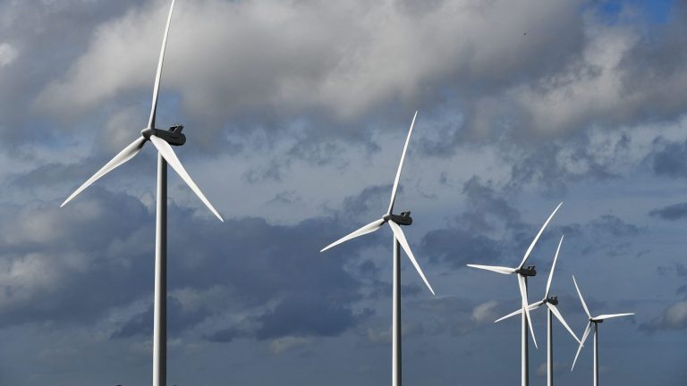 Europe wants to encourage the installation of wind turbines to fight Chinese competition