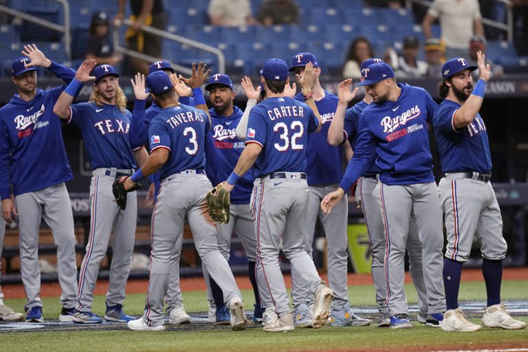 First round series |  Rangers take advantage of four Rays errors to win Game 1