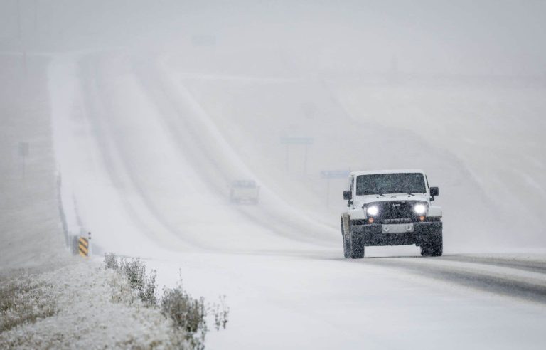 First snowstorm in the northern US Rockies