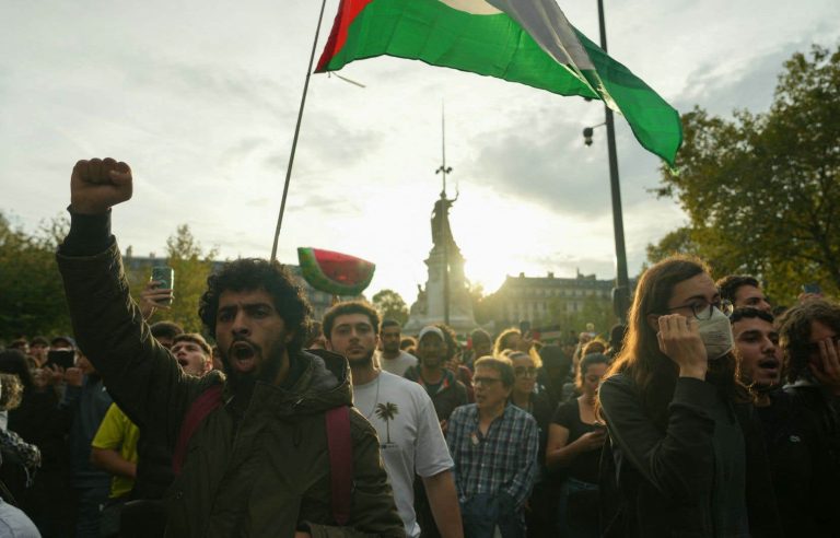 France bans all demonstrations in favor of Palestine