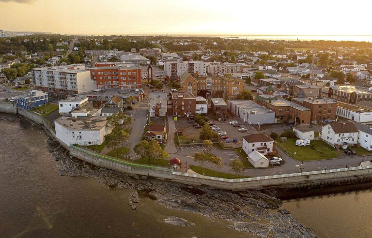 Gaspésie is mobilizing to preserve its two provincial constituencies