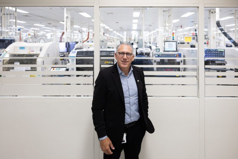 Great interview Stéphane Tremblay, chief director of the IBM Bromont plant |  Ready for repatriation of semiconductor manufacturing