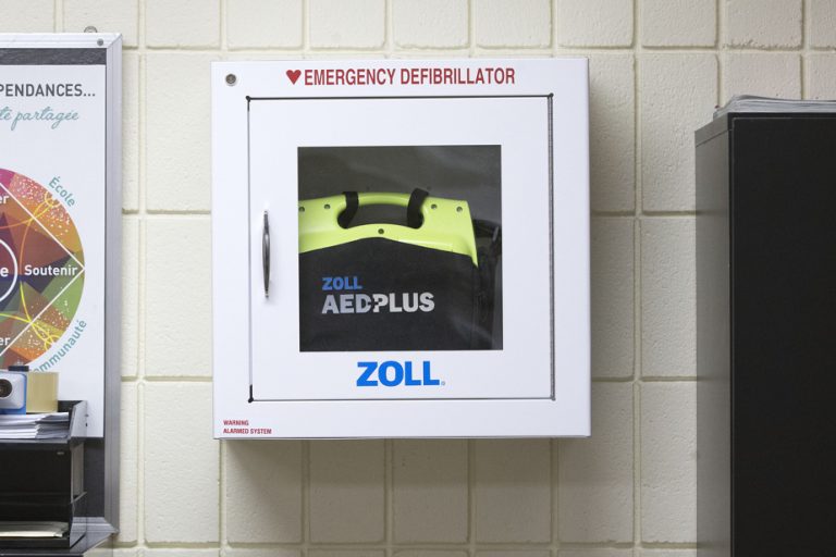 Green light for the installation of 900 defibrillators in Quebec