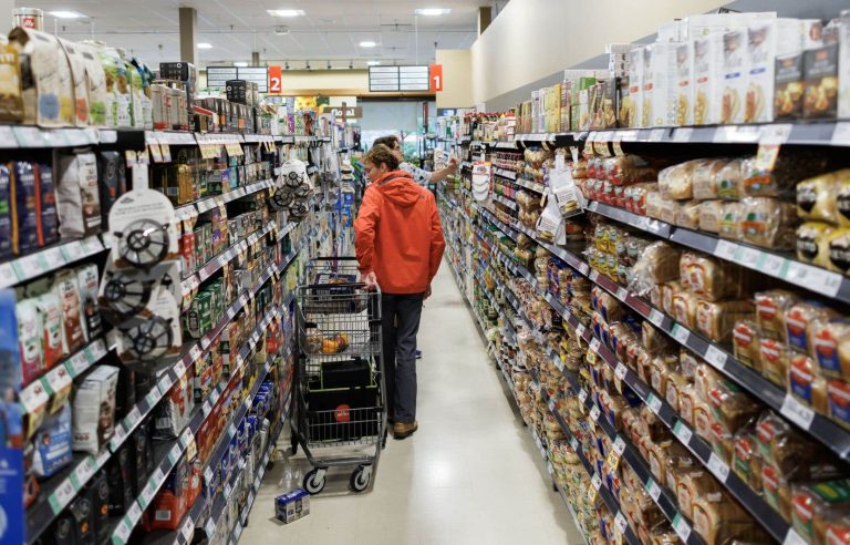 Grocers would not have increased their margins, according to the Bank of Canada