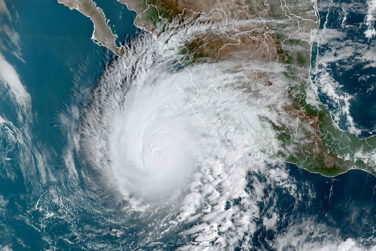 Hurricane Norma weakens as it approaches Mexico