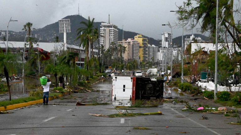 Hurricane Otis leaves at least 27 dead in Acapulco