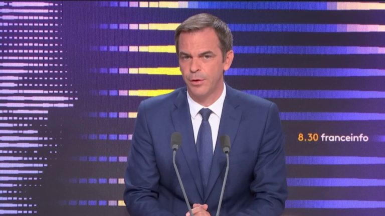 “I have a real disagreement with Gérald Darmanin on this subject”, confides Olivier Véran