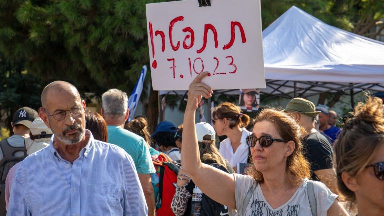 In Israel, behind national unity, the expression of anger against the government of Benjamin Netanyahu