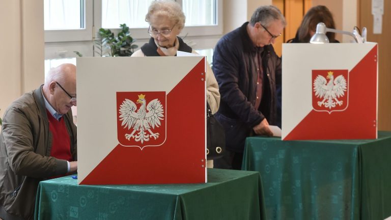 In Poland, uncertain and very polarized legislative elections