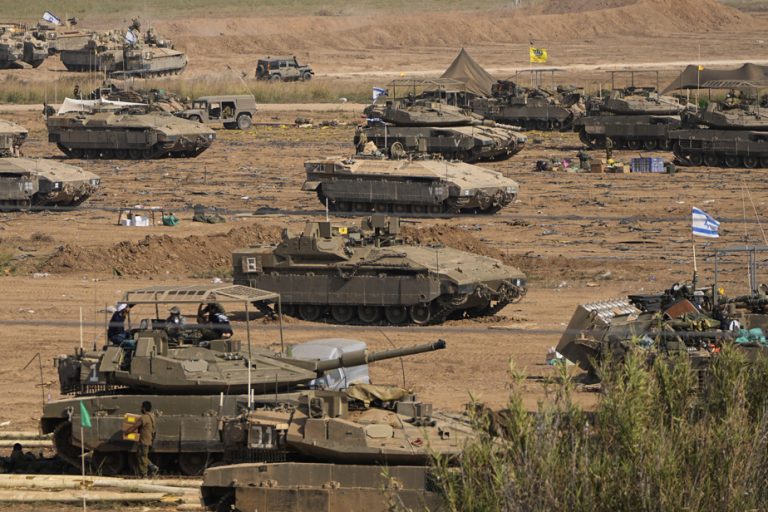 Israel and Hamas at war |  On the edge of Gaza, Israeli soldiers wait