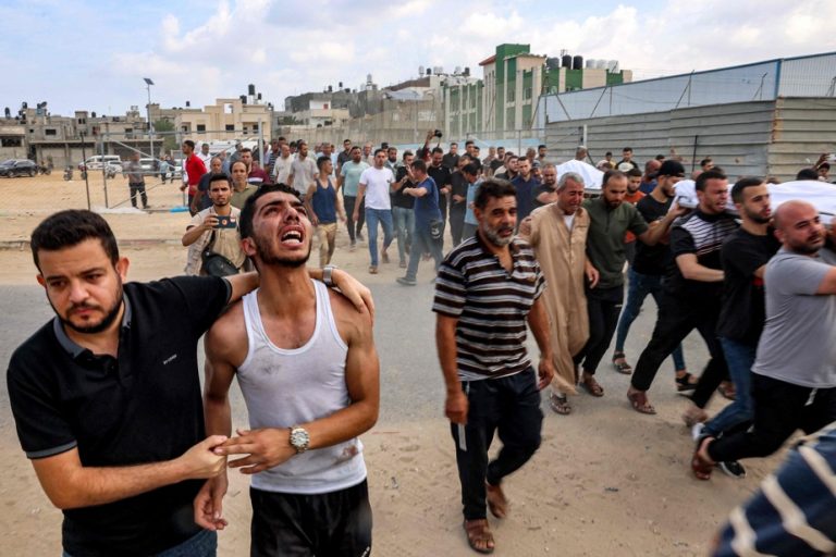 Israel and Hamas at war |  Three Canadians killed, rescue flights by end of week